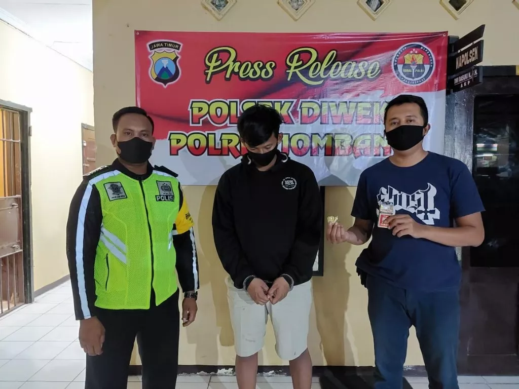 Muda Mudi Asal Jombang Awali Tahun Baru dalam Dinginnya Jeruji