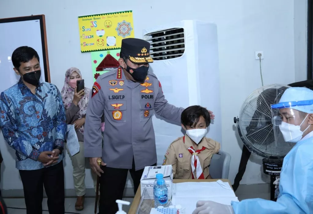 Launching Vaksinasi Merdeka 30 Propinsi, Kapolri Bilang Itu Instruksi Presiden