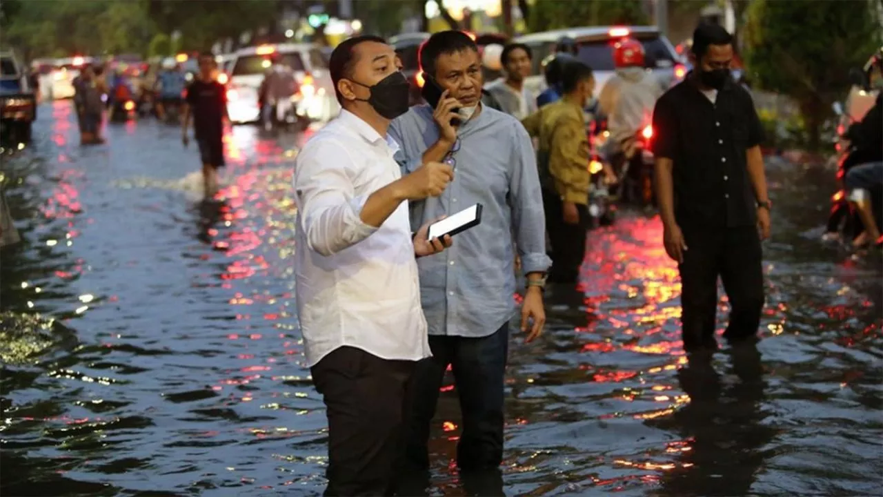 Kenapa di Surabaya Masih Ada Banjir? Ini Penjelasan Pak Wali Kota