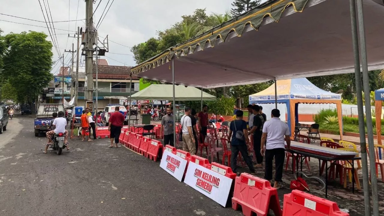 Korban Terdampak Erupsi Semeru Dapat Perpanjangan SIM dan Vaksin Gratis