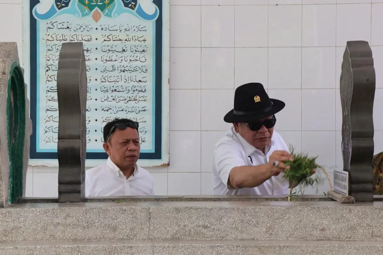 Ziarah Makam Pahlawan, Lanyala Ajak Masyarakat Teladani Diponegoro