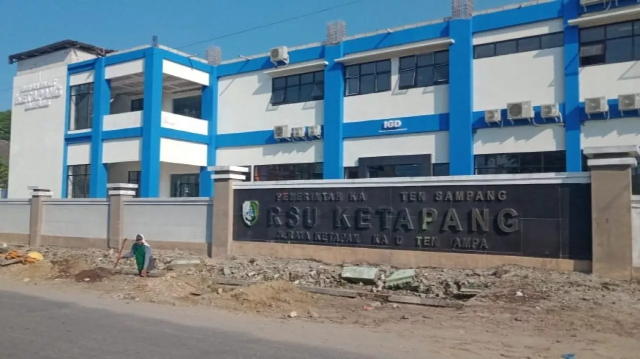 Alasan Stok Obat Habis, Pasien BPJS di Sampang Beli Obat di Luar