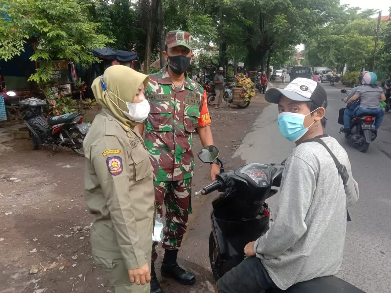 Tiga Pilar Kecamatan Rungkut Terus Gencarkan Operasi Disiplin Prokes