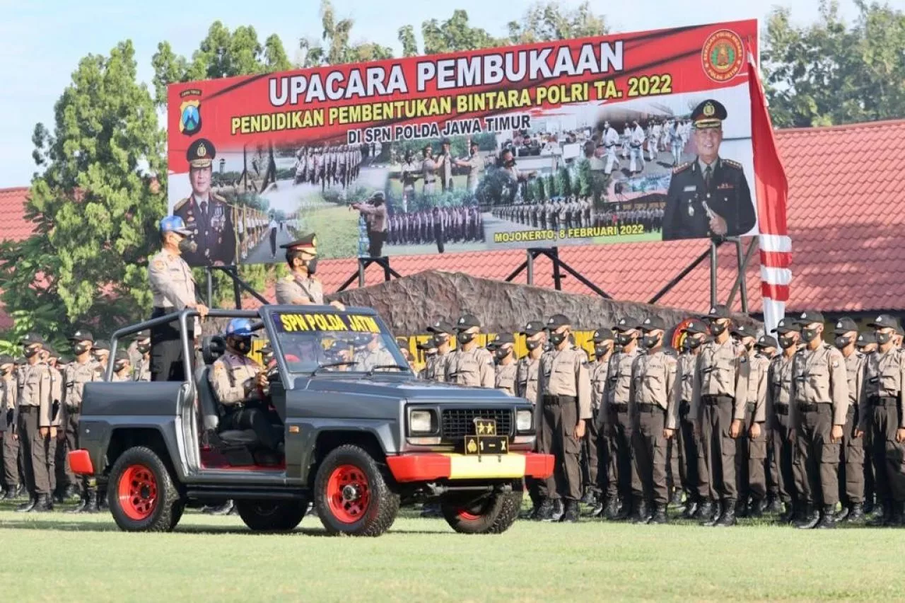 Kapolda Jatim Buka Dikutuk Bintara Polri Gelombang 1