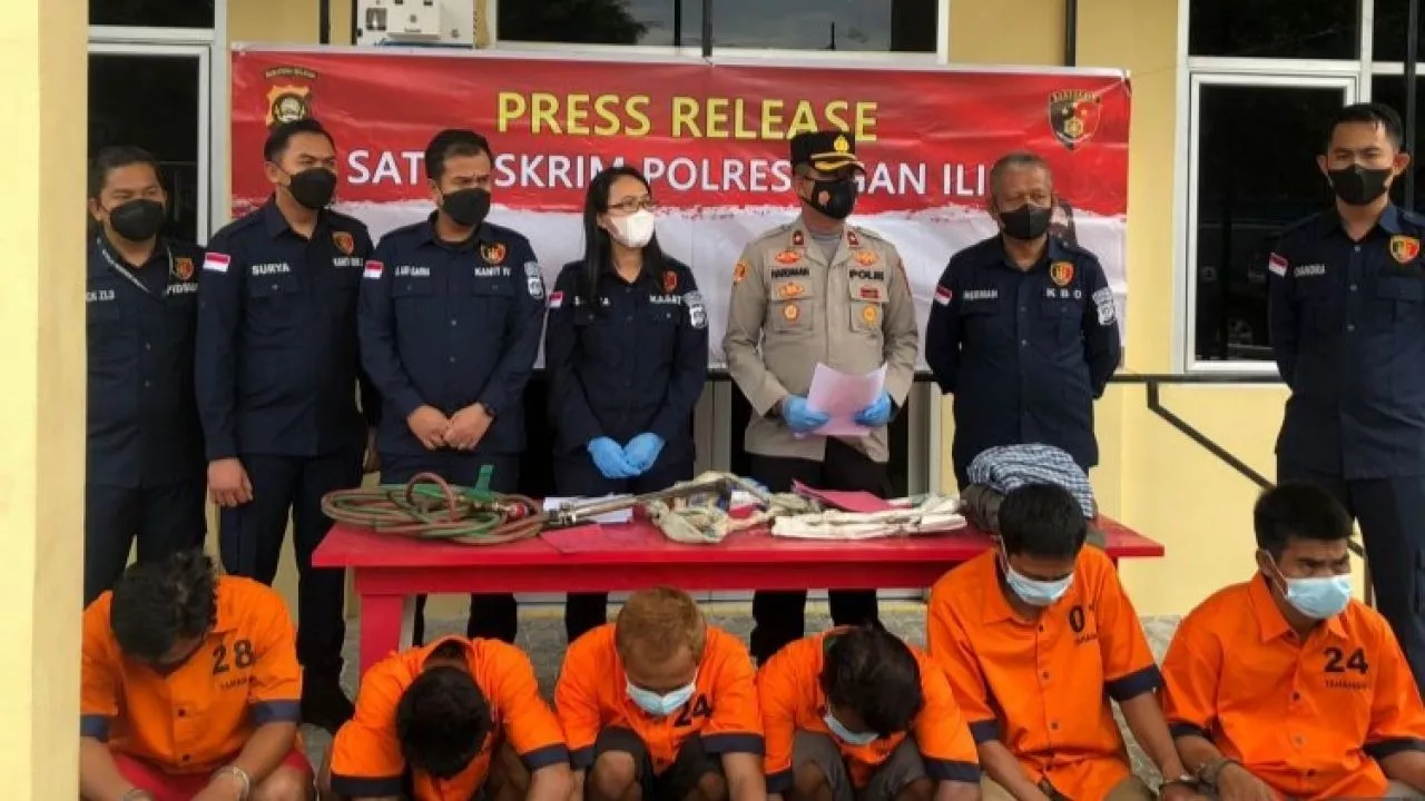 Empat Pencuri Besi Rel Kereta Api di Ogan Ilir Diringkus Polisi