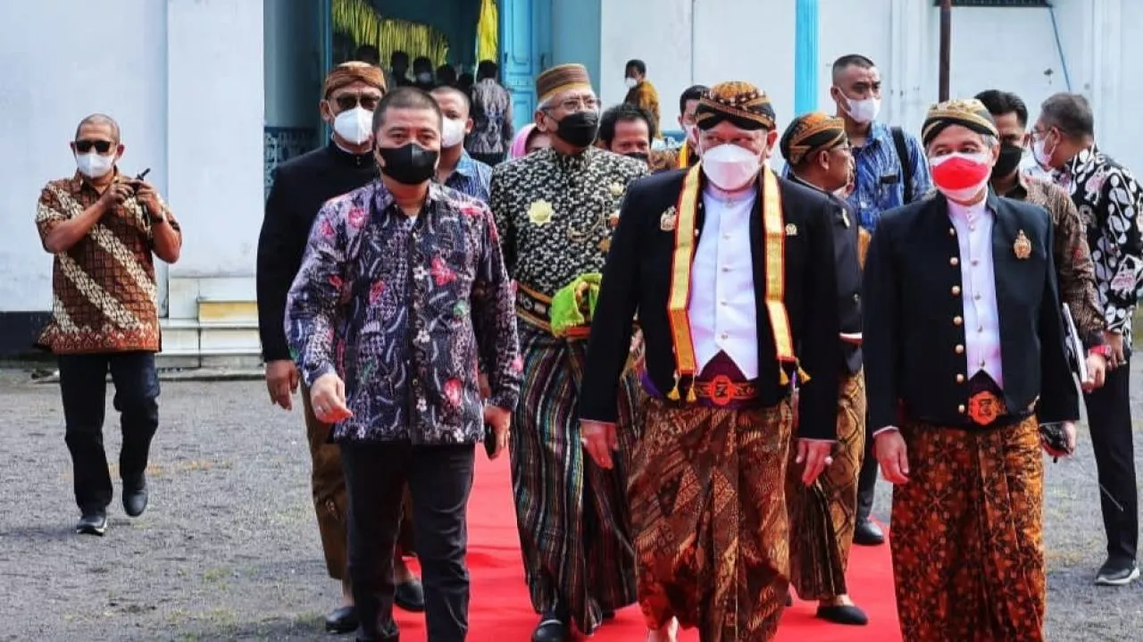 Di Depan Pakubuwono XIII, Ketua DPD RI Sebut Kasunanan Bukan Aset Daerah