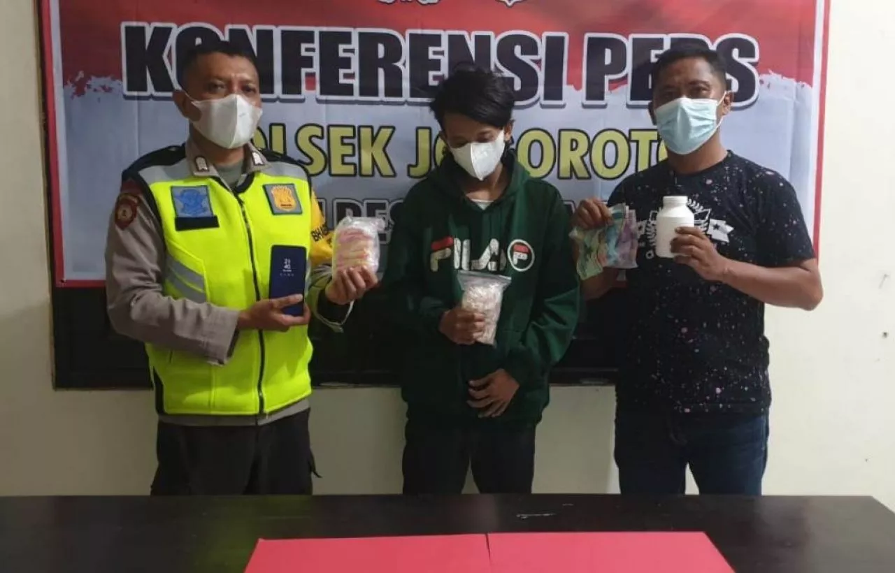 Bisnis Pil Koplo, AZS Ditangkap Polisi