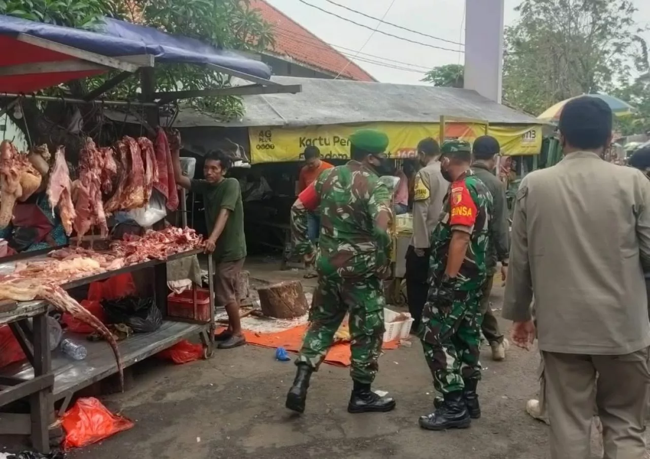 Wilayah Kecamatan Semampir Kembali Ditertibkan Tiga Pilar