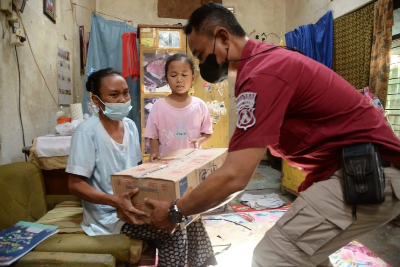 Bentuk Empati Satreskrim Polres Madiun Kota Pada Keluarga Tersangka