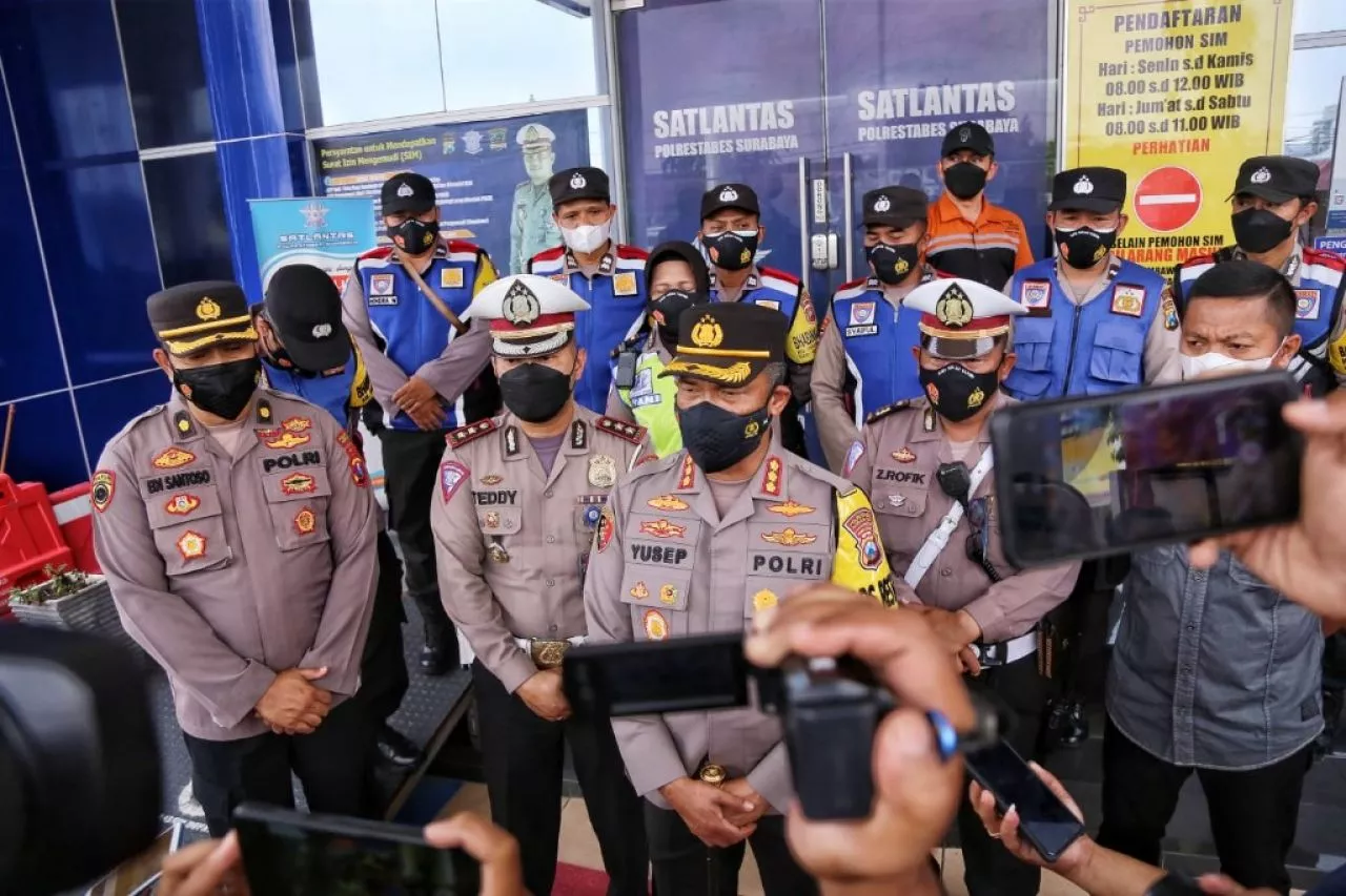 Bersama Cak Bhabin, SIM Inovasi Baru Satlantas Polrestabes Surabaya