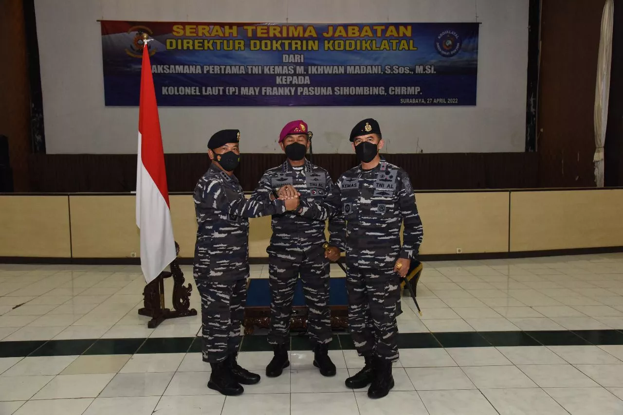 Komandan Kodiklatal Pimpin Sertijab Dirdok Kodiklatal