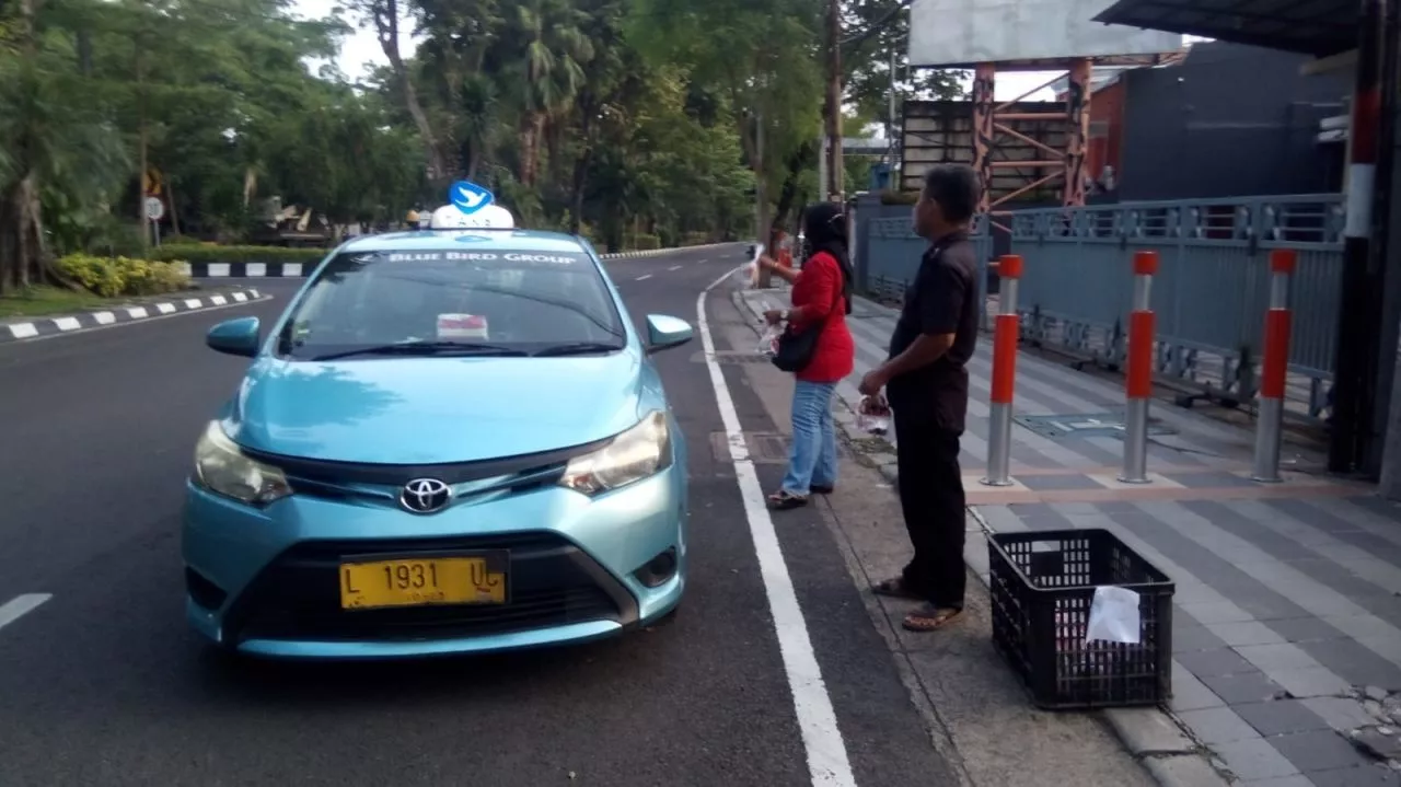 LaNyalla Academia Bagi Seribu Takjil di Tiga Titik, Hari Pertama Puasa