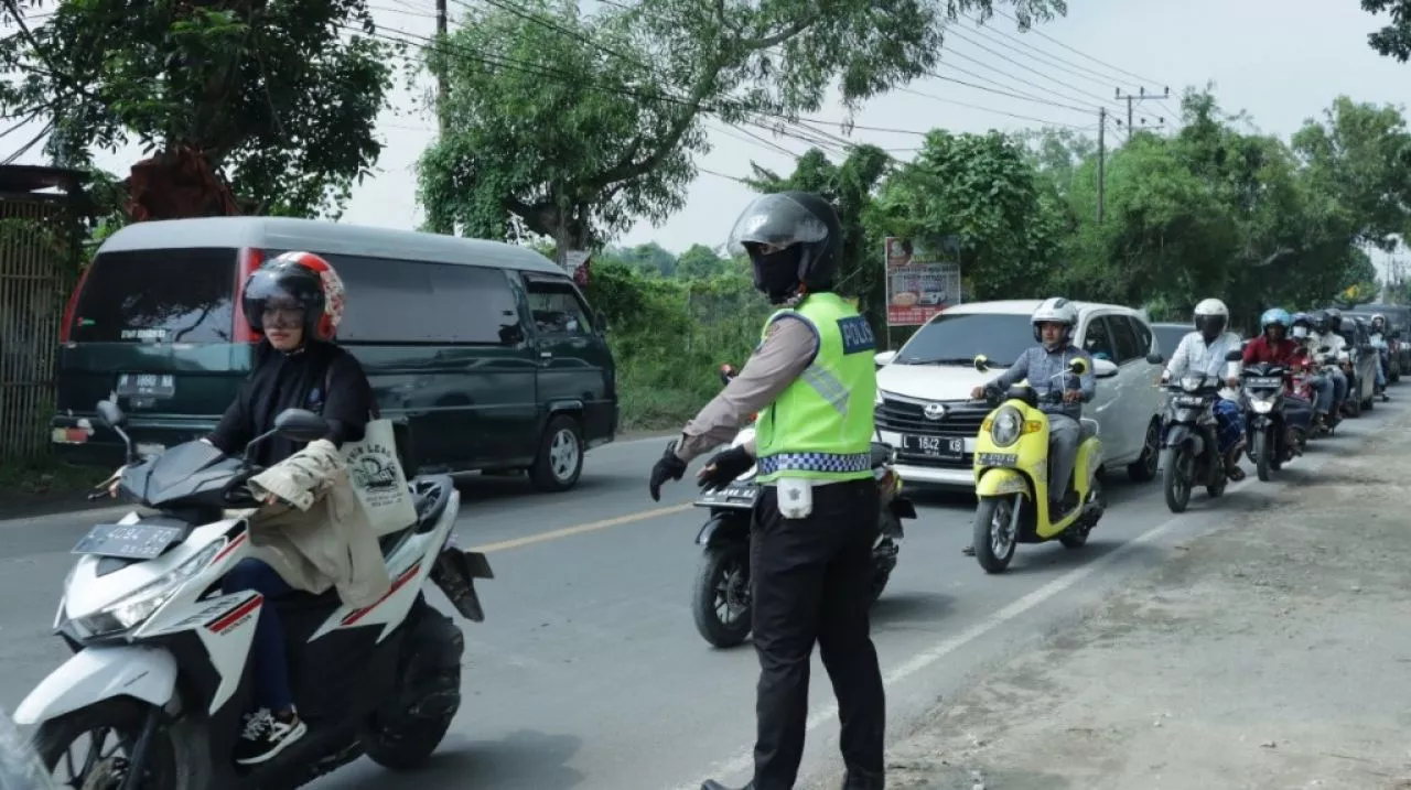 Antisipasi Kepadatan Pengunjung Wisata Alam, Polres Bangkalan Terjunkan Tim Urai