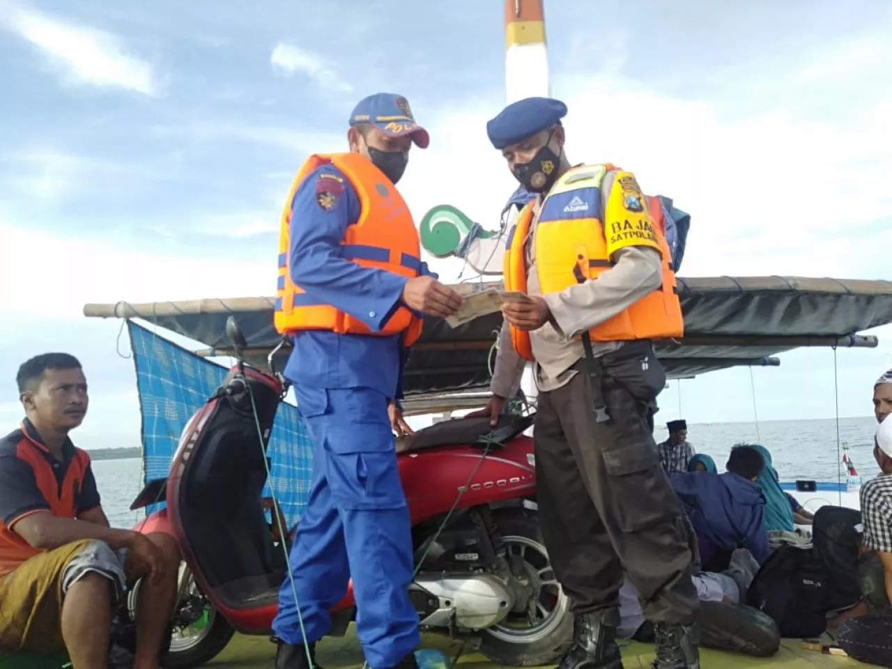 Gelar Oprasi Rutin Satpolair Sampang untuk Antisipasi Penyeludupan Motor Bodong