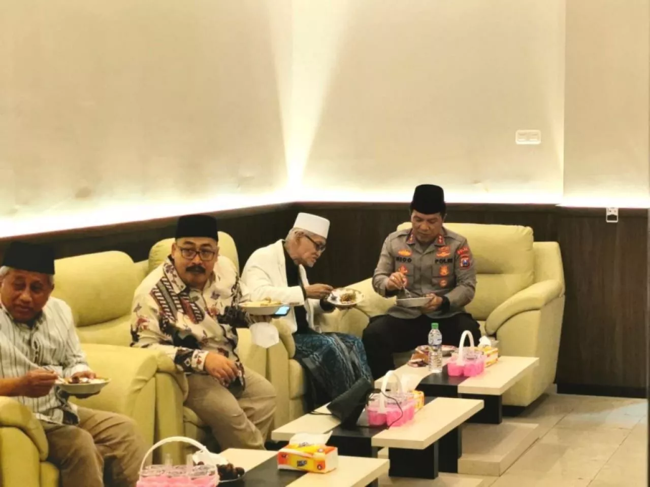 Forkopimda Jatim Hadiri Silahturahmi dan Halalbihalal PWNU Jatim