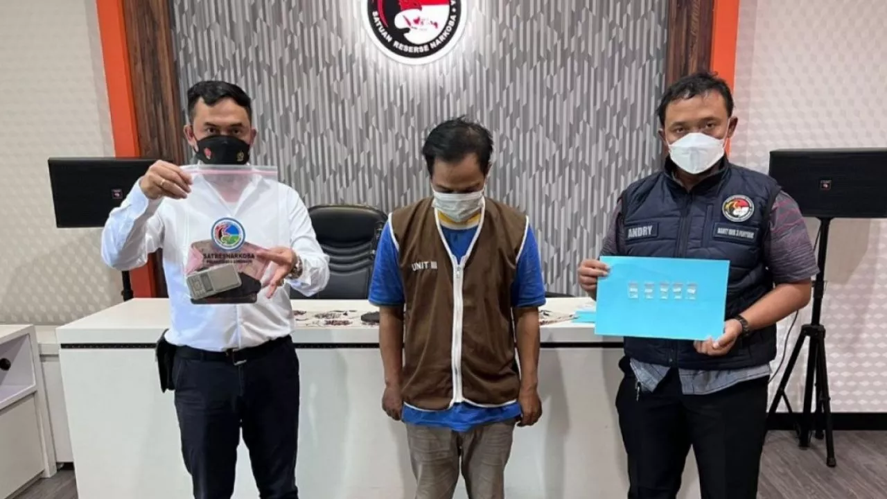 Simpan dan Edarkan Barang Haram, IW dijebloskan ke Penjara