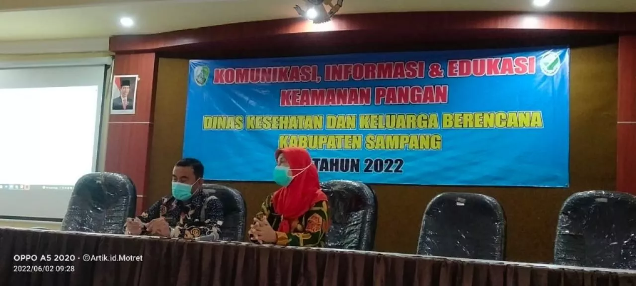 Tingkatkan Produksi UMKM, Dinkes dan KB Kabupaten Sampang Gelar Kegiatan KIE