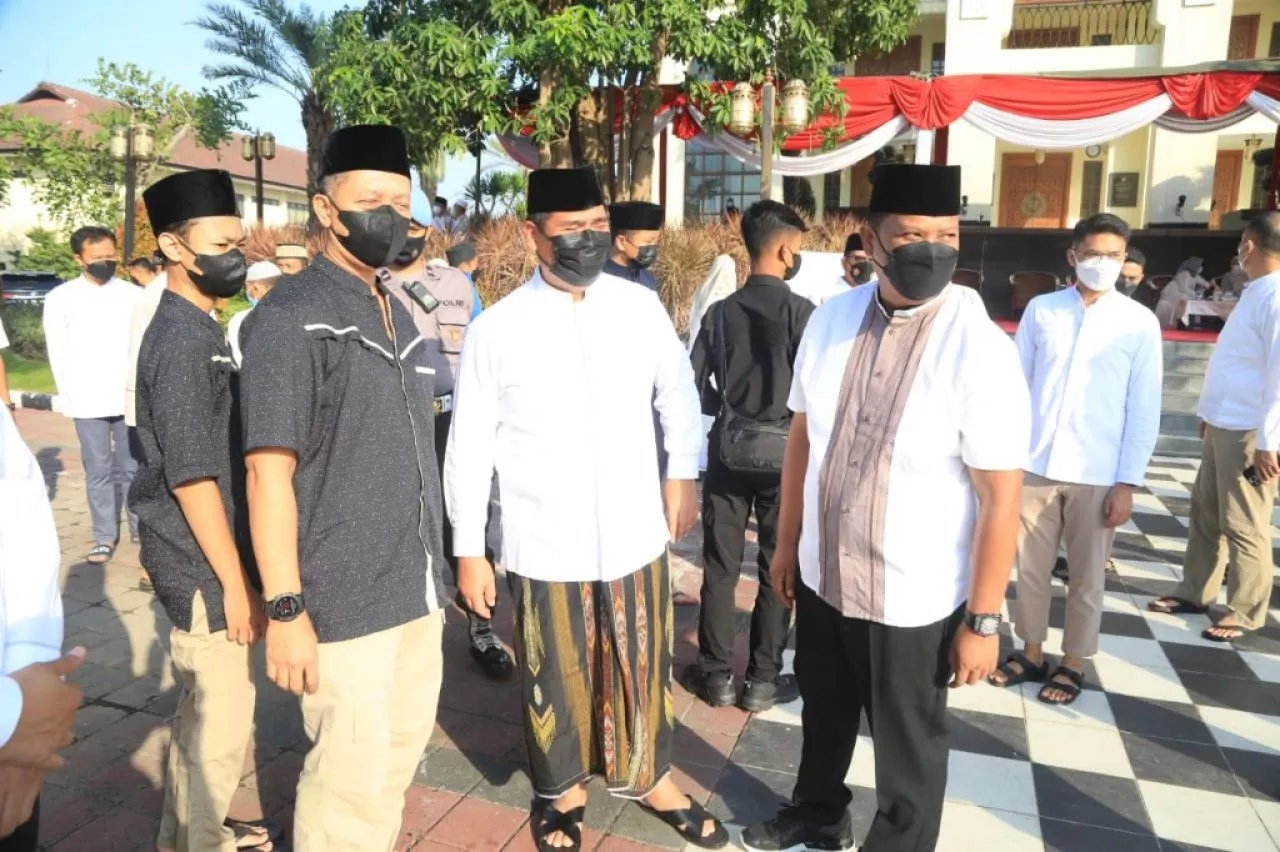 Polda Jatim Gelar Shalat Ied dan Salurkan Hewan Kurban