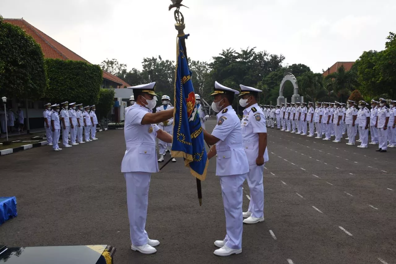 Pucuk Pimpinan Pusdiktek Kodiklatal Berganti