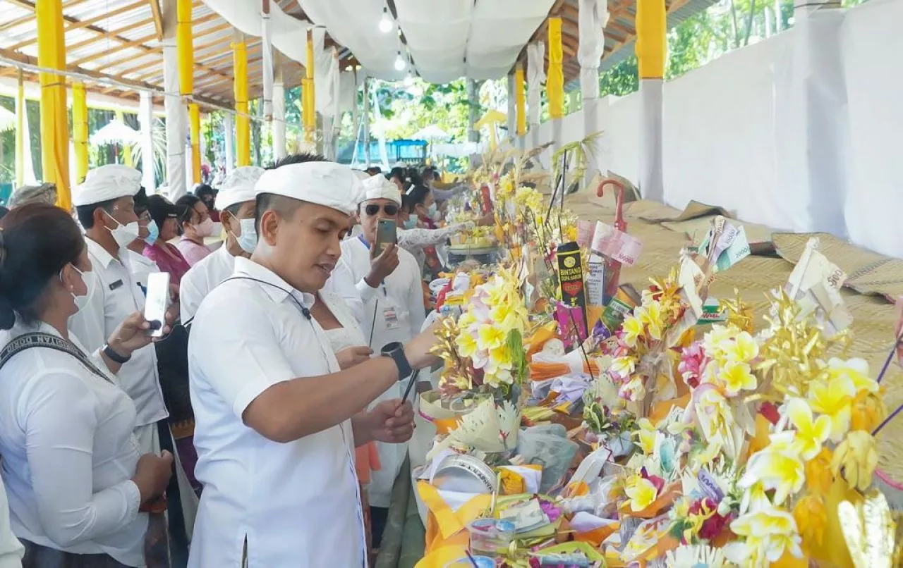 Ngaben Gratis di Yehembang Kauh