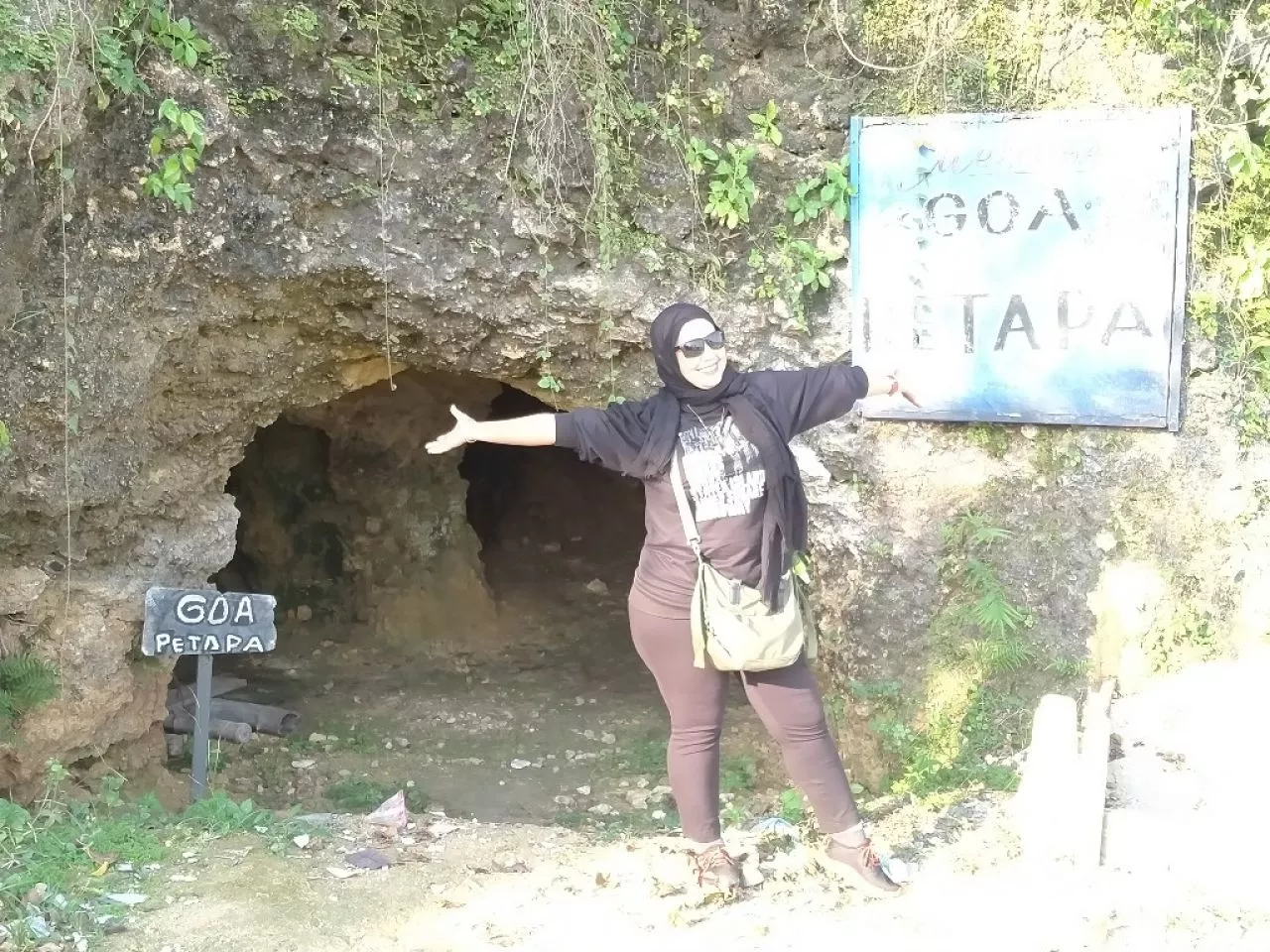 Goa Petapa Tempat Asik Untuk Wisata