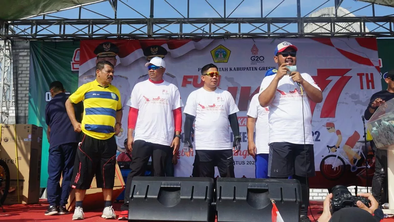 Sambut Hut RI ke 77 Dandim Bersama Masyarakat dan Forkopimda Gresik Gowes Bareng