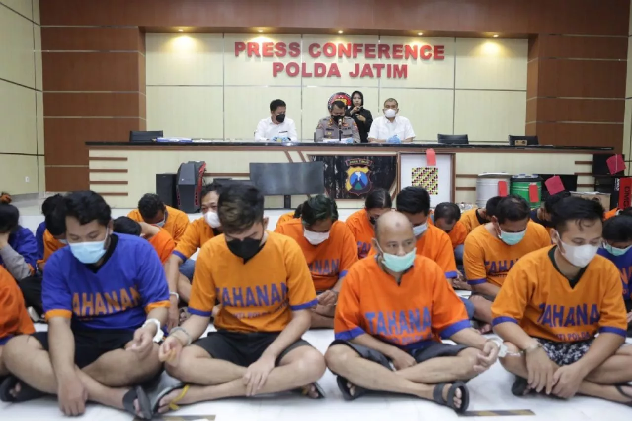 Polda Jatim Bongkar Judi Online Beromset Ratusan Juta, 500 Orang Diringkus