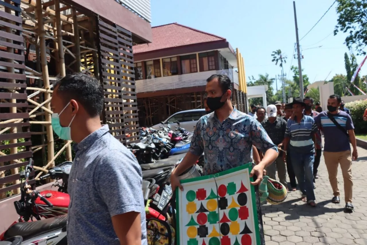 Digerebek Saat Judi, Lima Orang dan Puluhan Motor Diamankan