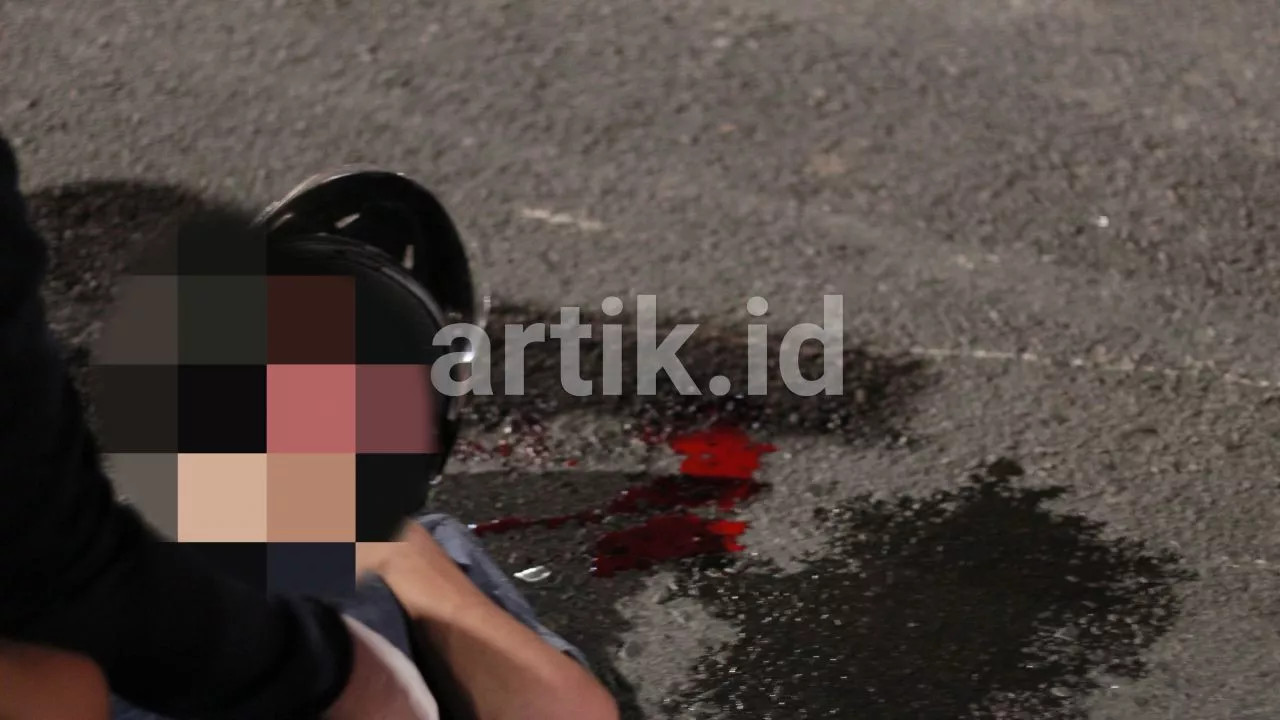 Laka di Depan Starbucks Ngagel, Mahasiswa Unitomo Pingsan Karena Pendarahan di Kepala