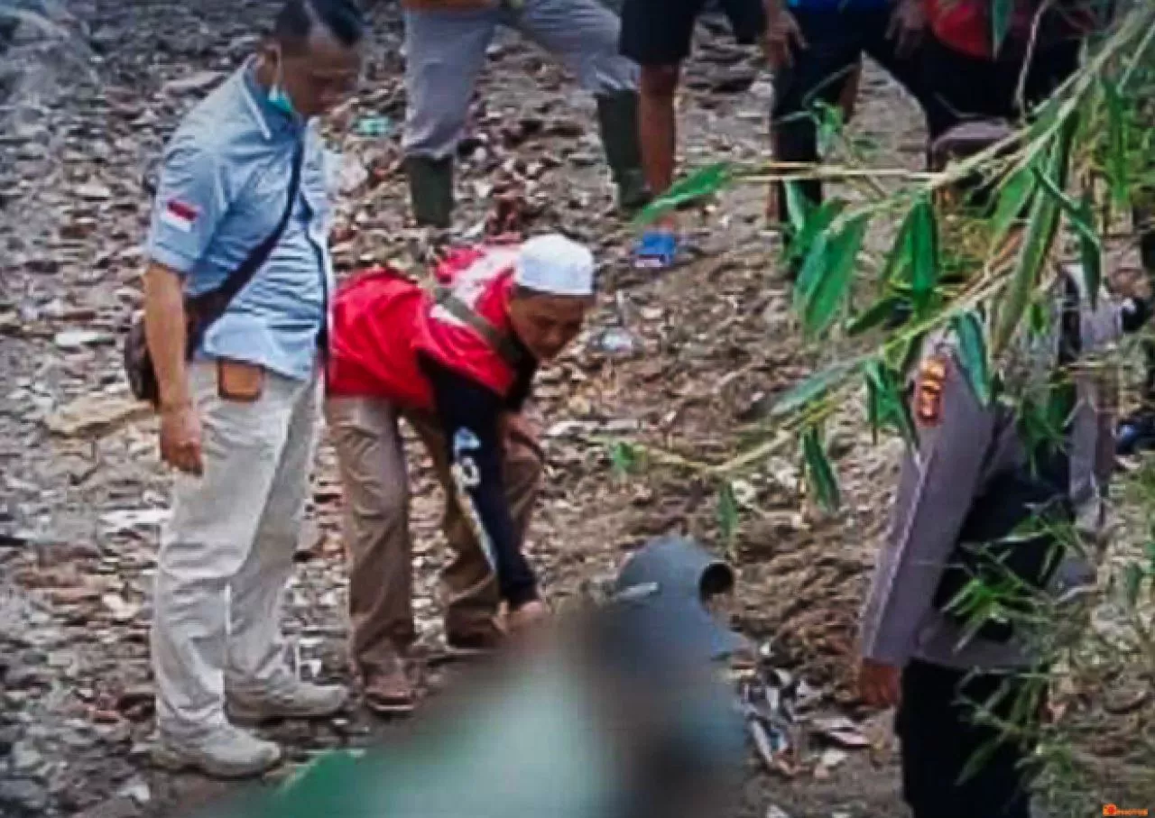 Seorang Pria di Way Halim Ditemukan Tewas di Pinggir Kali, Warga Sekitar Heboh