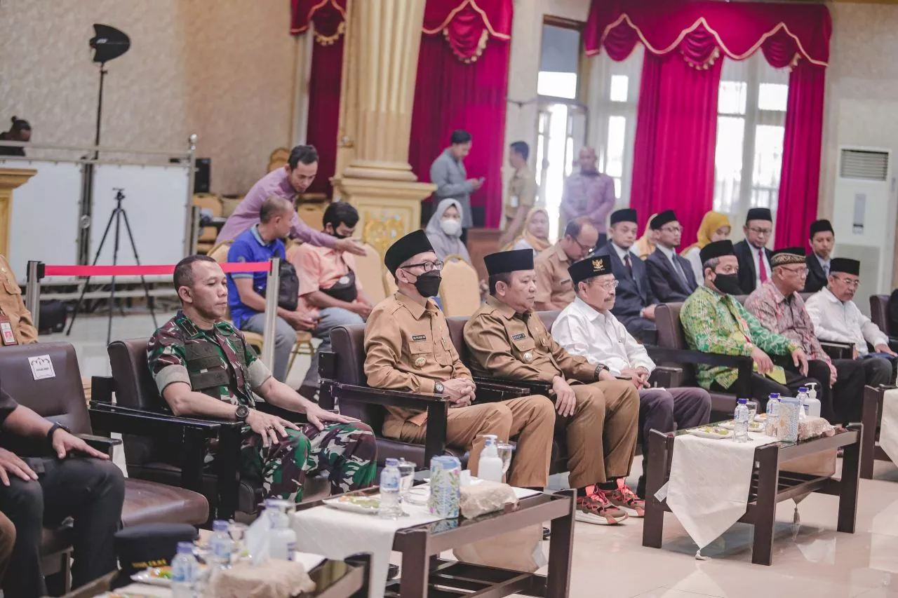 Lantik Pimpinan Baznas, Bupati Jember Berharap Zakat Bisa Tepat Sasaran