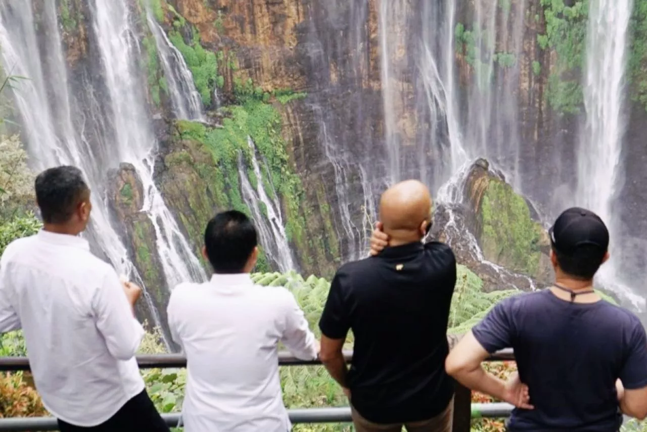 Bank Dunia Lirik Proyek Pengembangan Destinasi Wisata Lumajang
