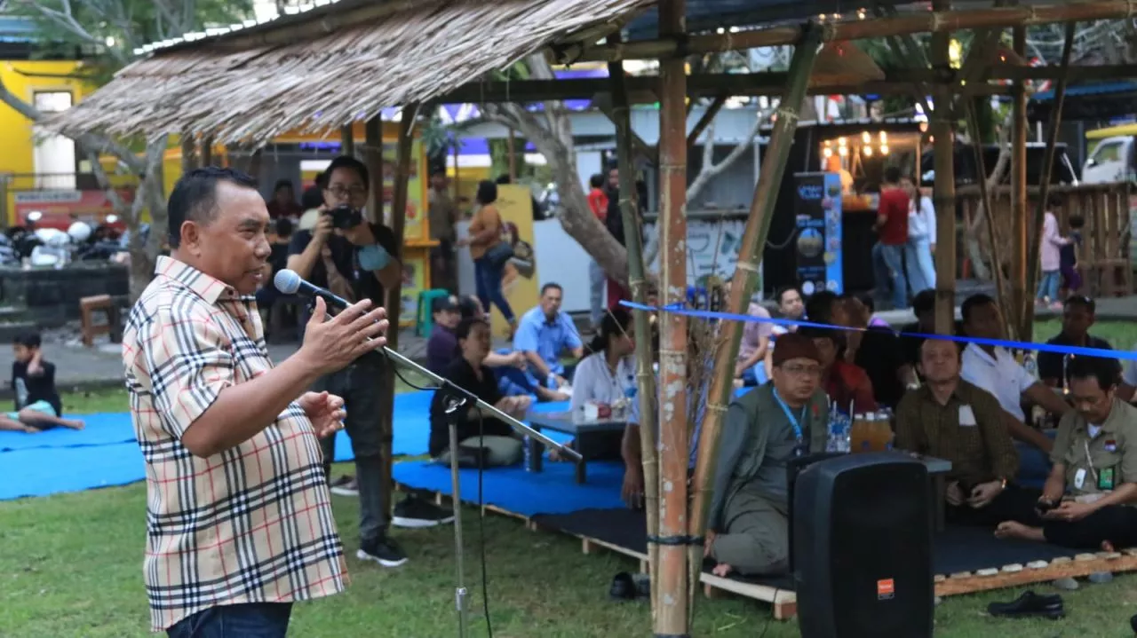 Angkringan Bahagia Kelima dibuka Bupati Tamba di Desa Pergung