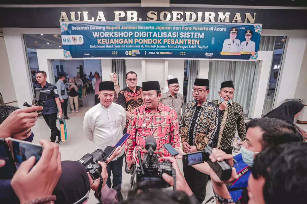 Gandeng BSI Pemkab Jember Bangun Keuangan Pesantren Secara Digital