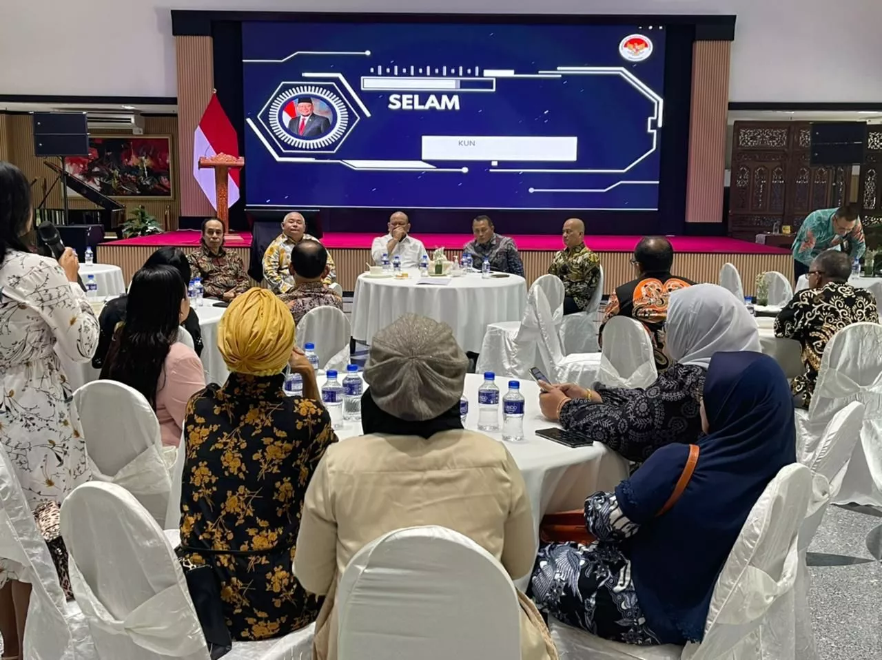 Banyaknya TKI di Luar Negeri, Lanyalla Bilang Itu Salah Urus dan Salah Kelola Negara