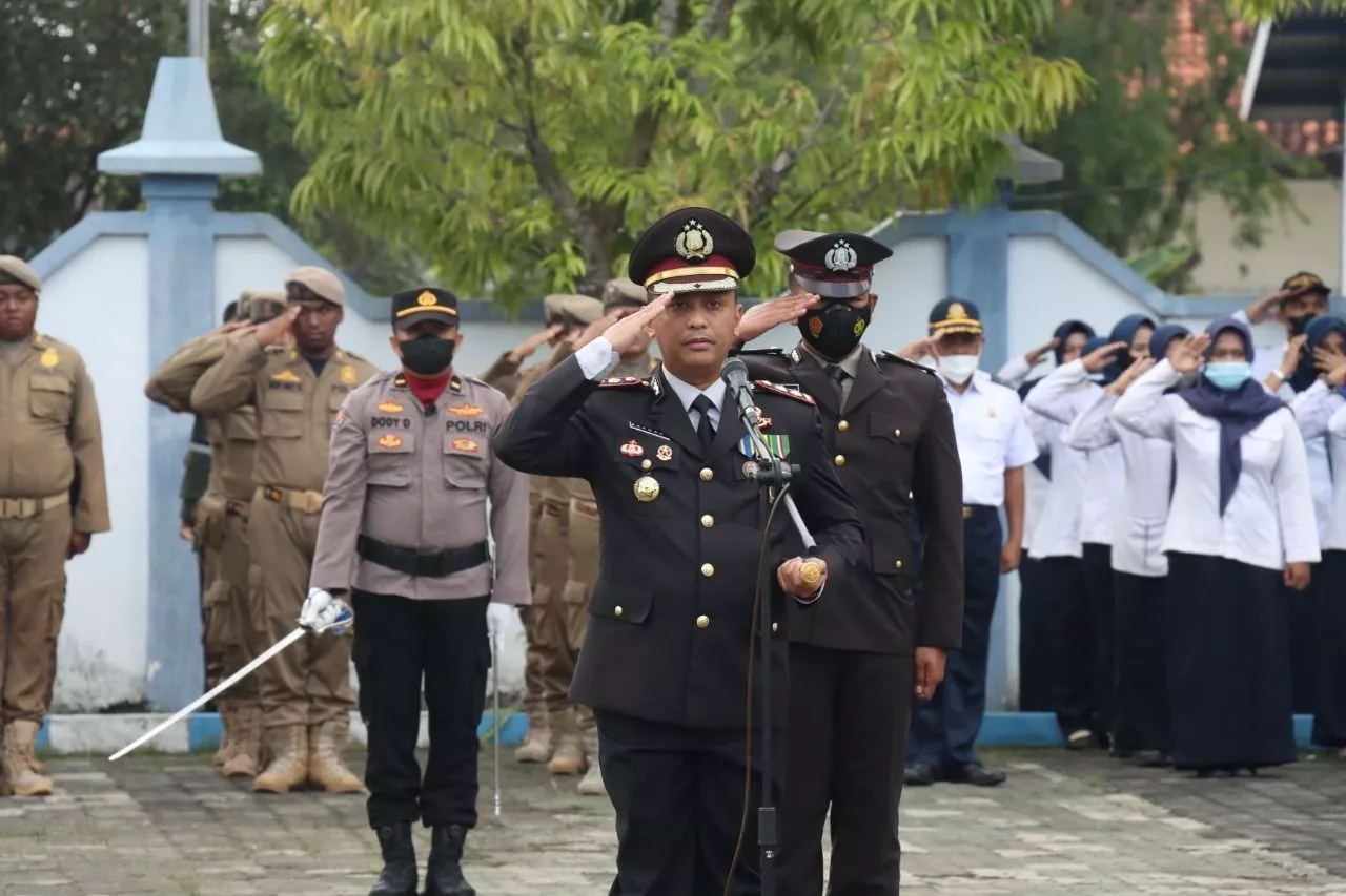 Hari Pahlawan, Kapolres Sampang Upacara Ziarah di TMP Kusuma Negara