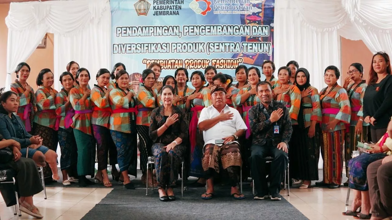 Bupati Tamba Tutup Pelatihan Pengembangan dan Diverifikasi Produk