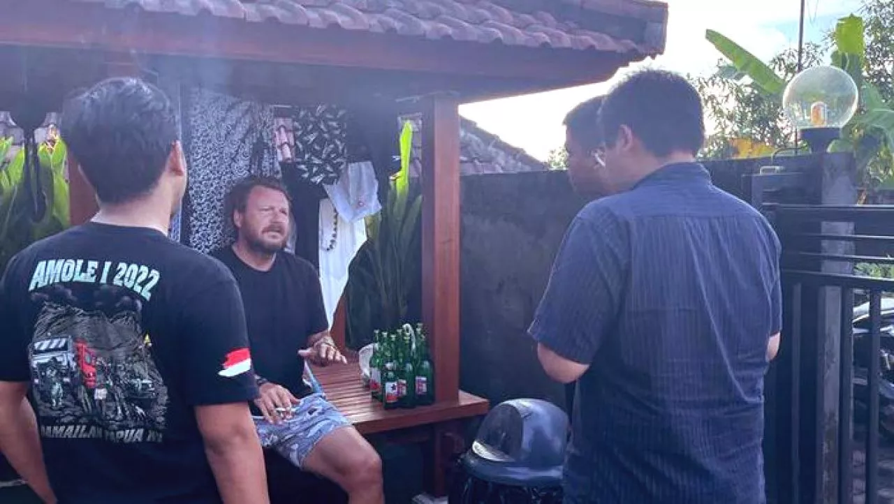 Seorang Buronan Interpol yang Tinggal di Kuta Selatan Diringkus Polisi