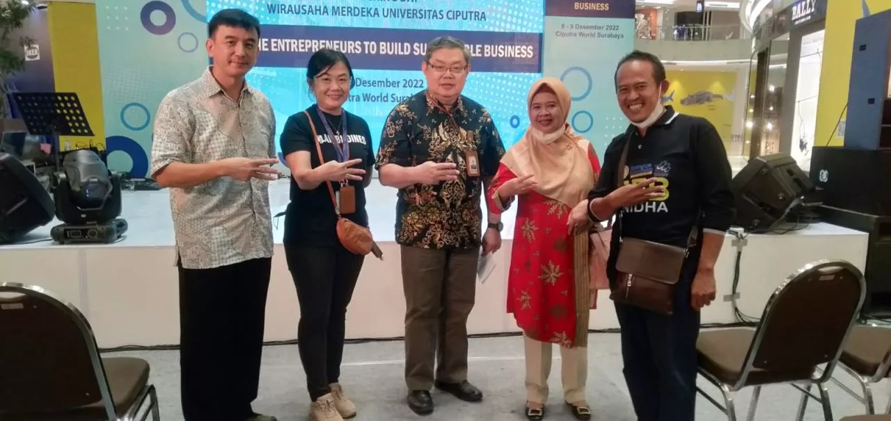 Mahasiswa Unidha Malang Pamer Produk di Mall Ciputera World Surabaya