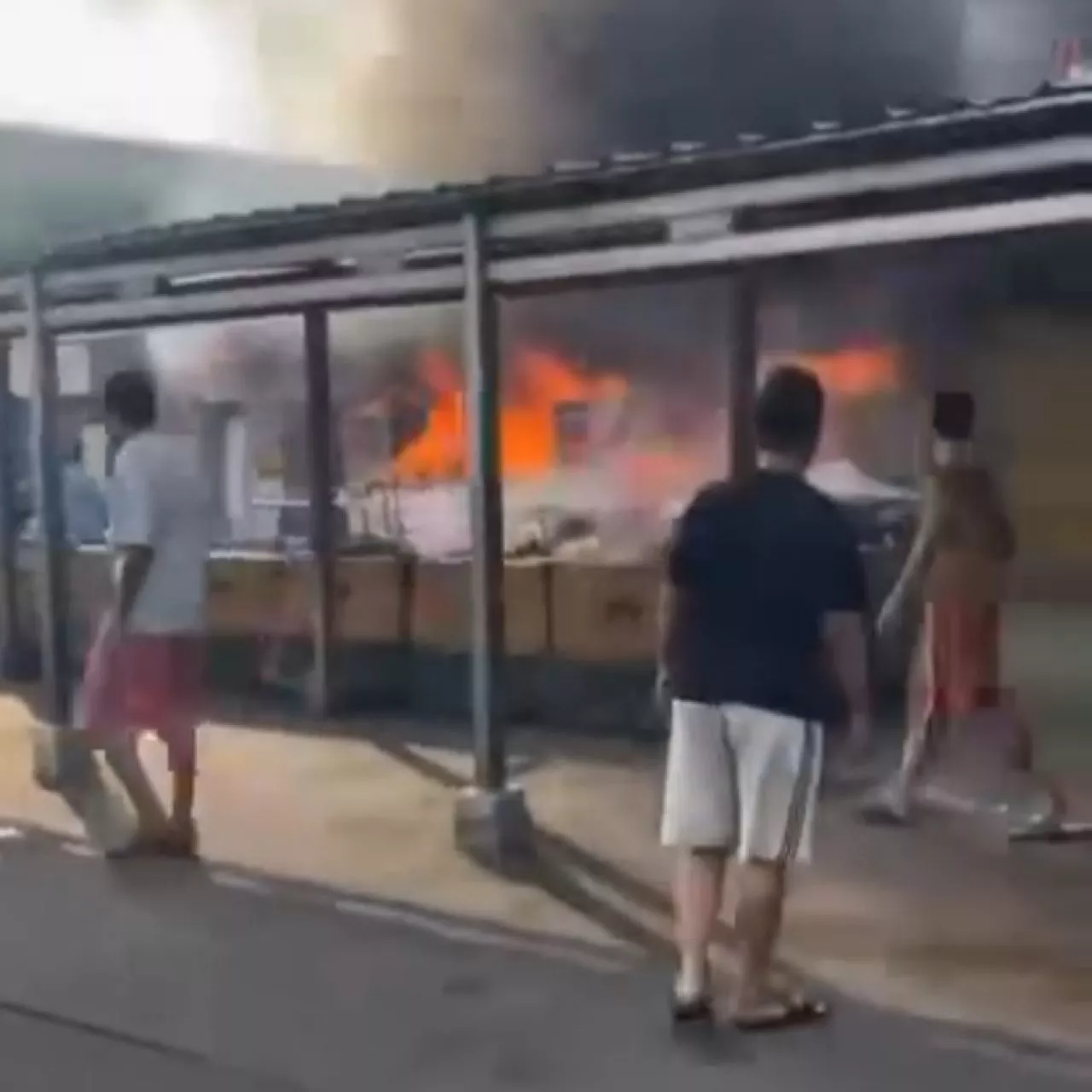 Kios di Pasar Senen Terbakar, 7 Unit Damkar dan 28 Personil Dikerahkan