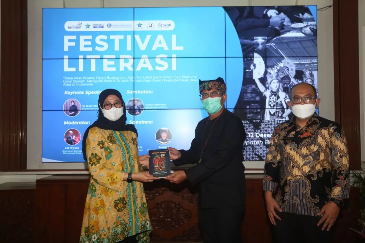 Dukung Pariwisata Banyuwangi, BI Terbitkan Buku Budaya Osing