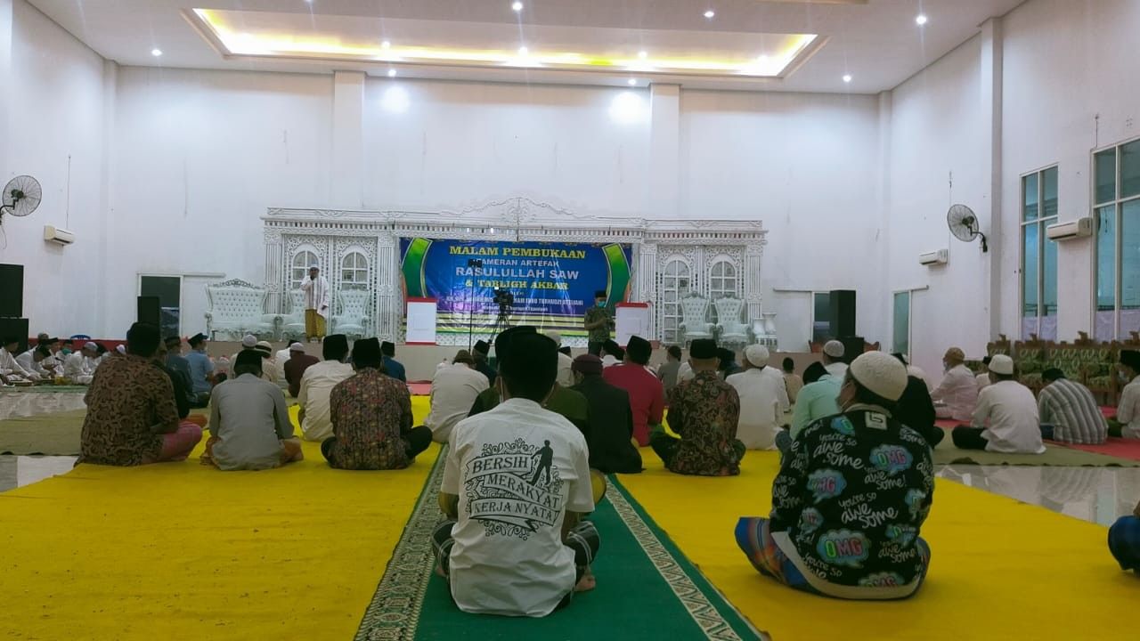 Pembukaan Pameran Artefak Rosululloh di Sampang Berjalan Lancar