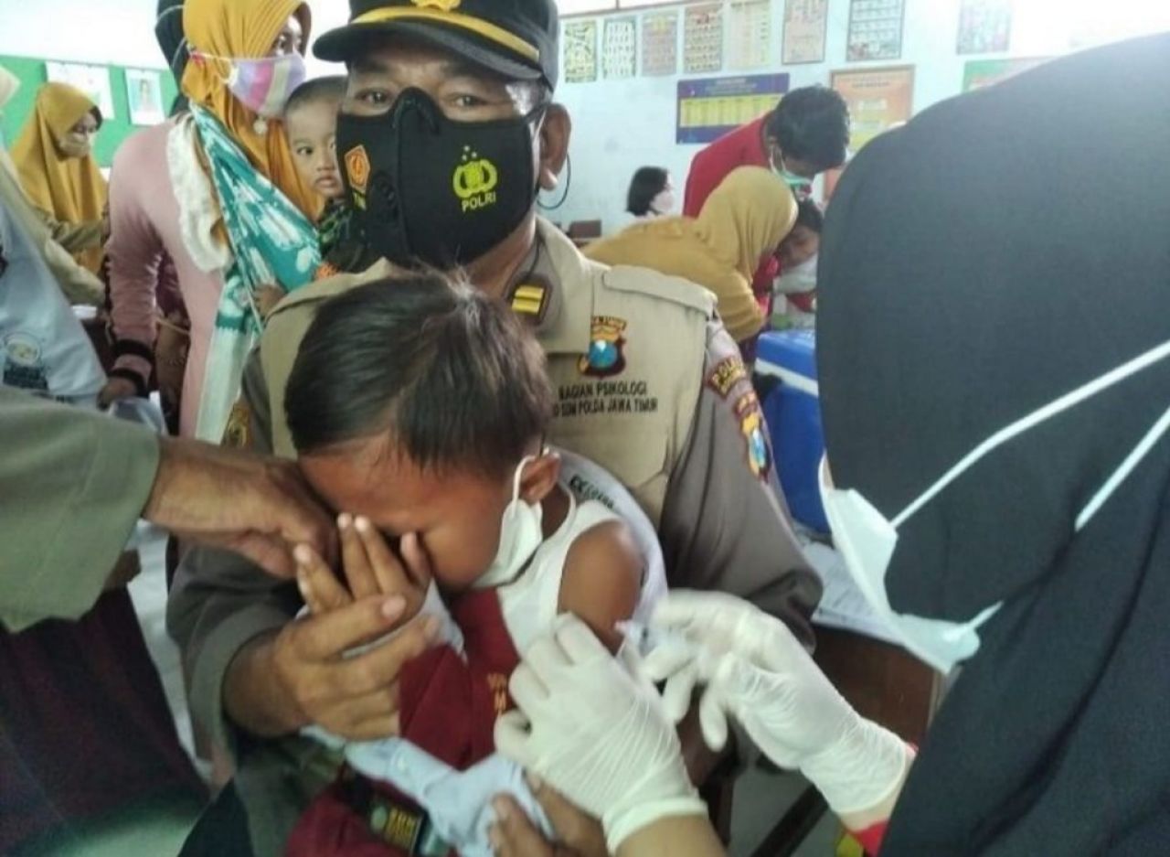 Atasi Trauma Healing, Ini Aksi Polisi ke Siswa SD di Bondowoso