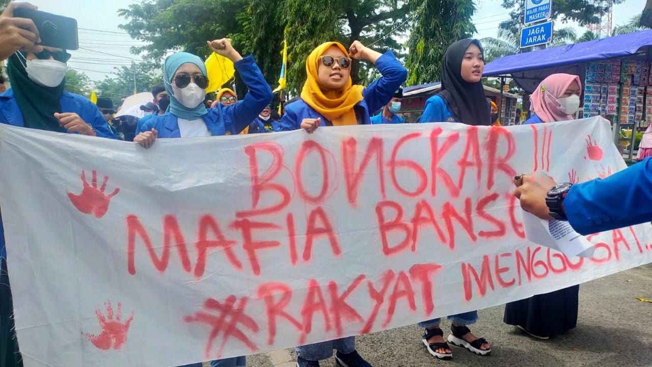Darurat Mafia Banksos, PC PMII Demo ke DPRD dan Pemkab Sampang