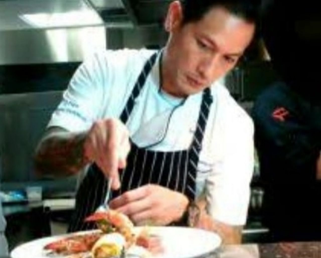 Saling Sindir di IG, Seorang Chef Tak Terima Usai Masakannya Diejek Chef Juna