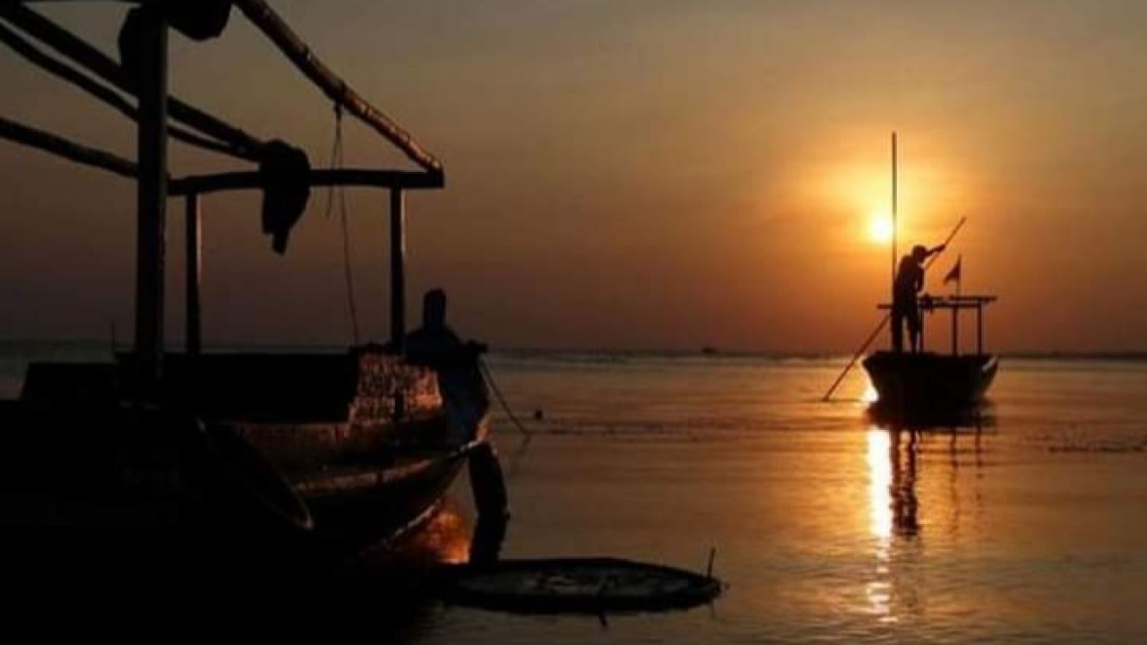 Gunakan Mini Trawl, Kapal Nelayan di Lamongan Diamankan Polisi