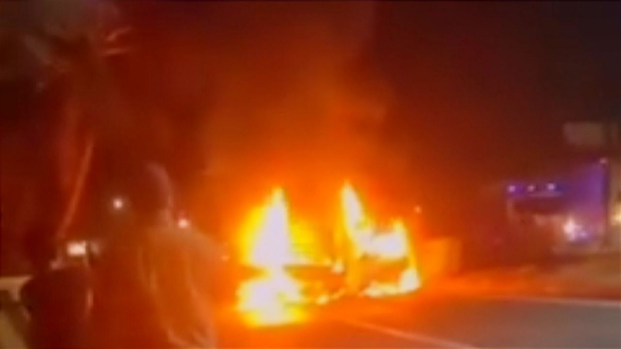 Kecelakaan di Subang, Mobil Terbakar dan Empat Korban Terpanggang Tewas