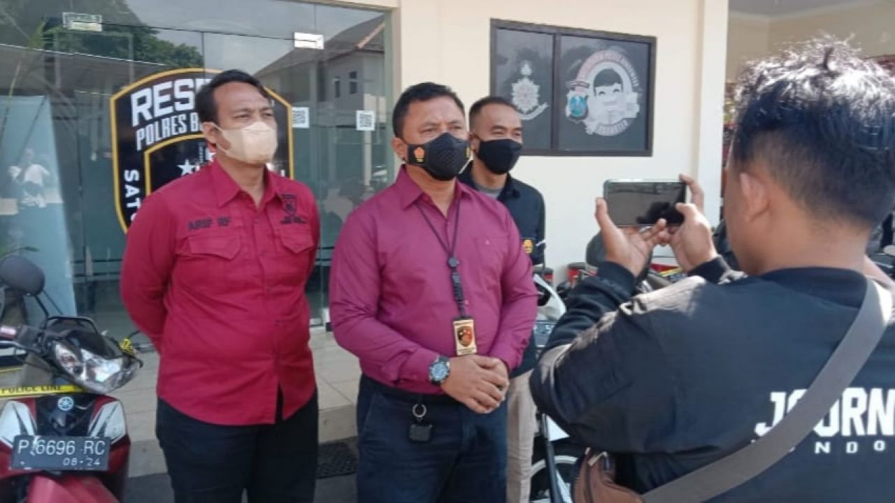 Gondol Uang Ratusan Juta, Pria di Bondowoso Diringkus Polisi