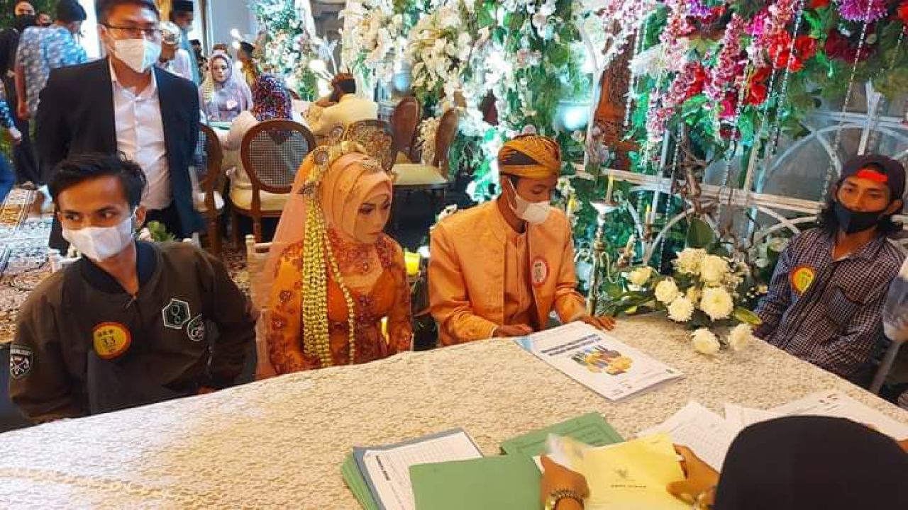 Pernikahan Masal di Empire Palace Surabaya