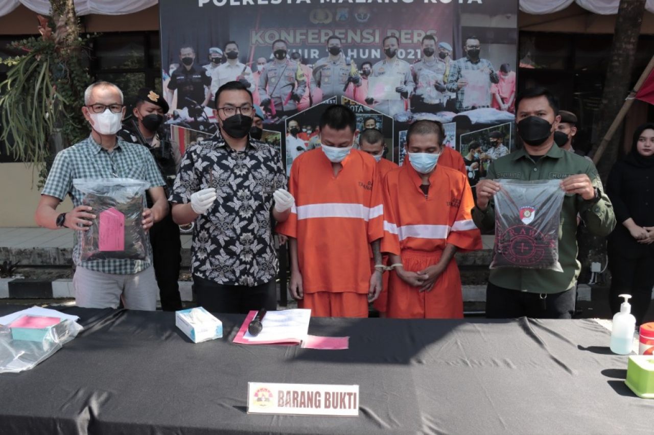 Media Sosial Jadi Ajang Jual Barang Curian, Tiga Pelaku Diamankan